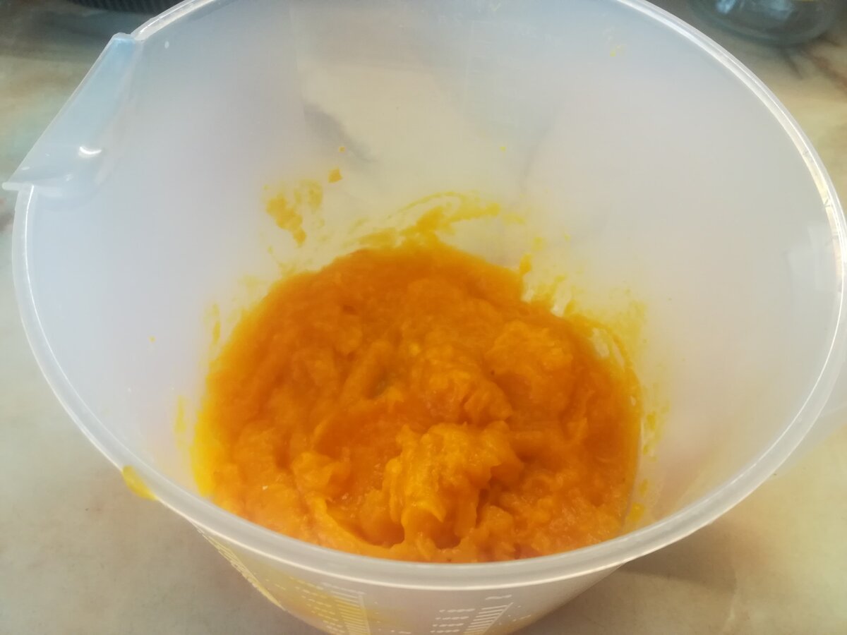 Вкусные тыквенные панкейки.