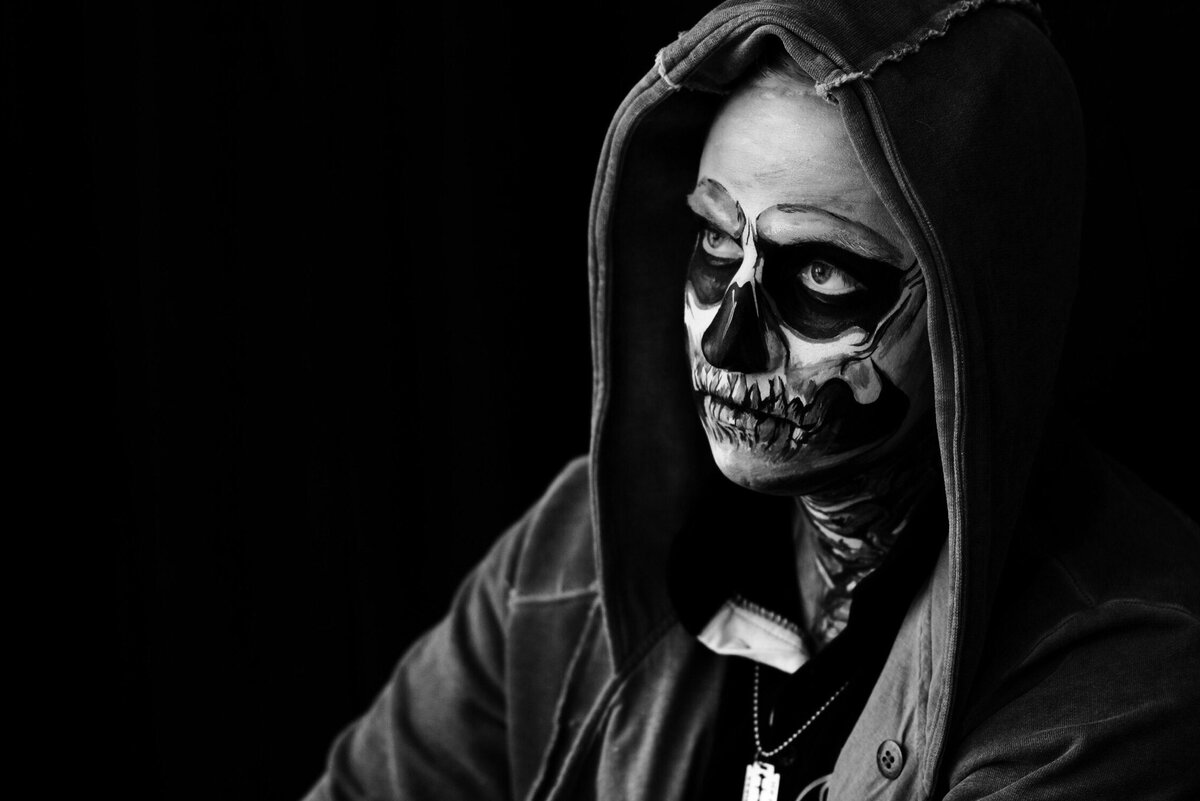 В роли модели - фотограф Богдан Меремьянин. 