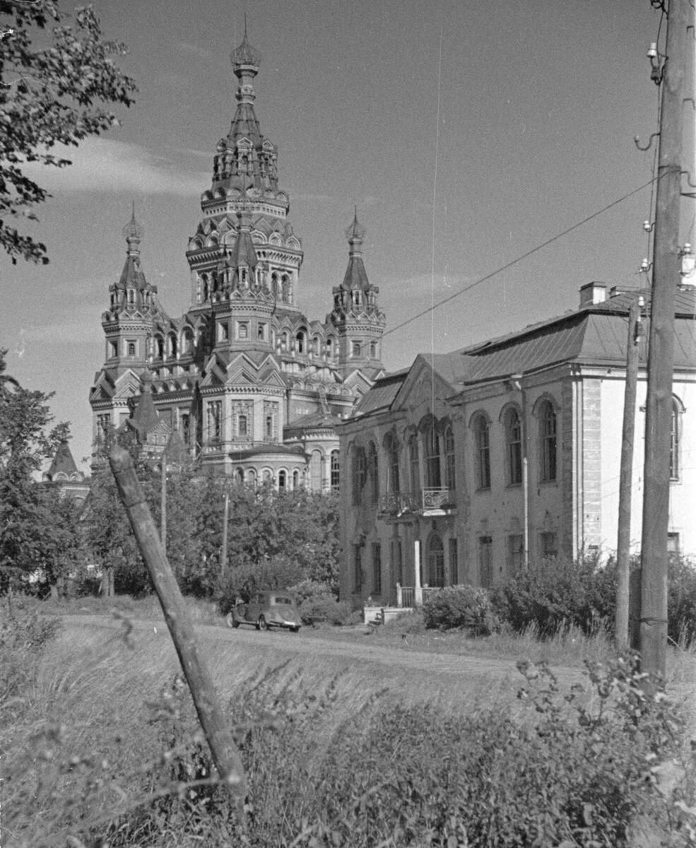 Петергоф. 1943 г.