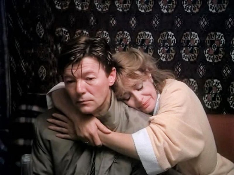 Кадр из фильма "Ты у меня одна", 1993 год, реж. Дмитрий Астрахан.