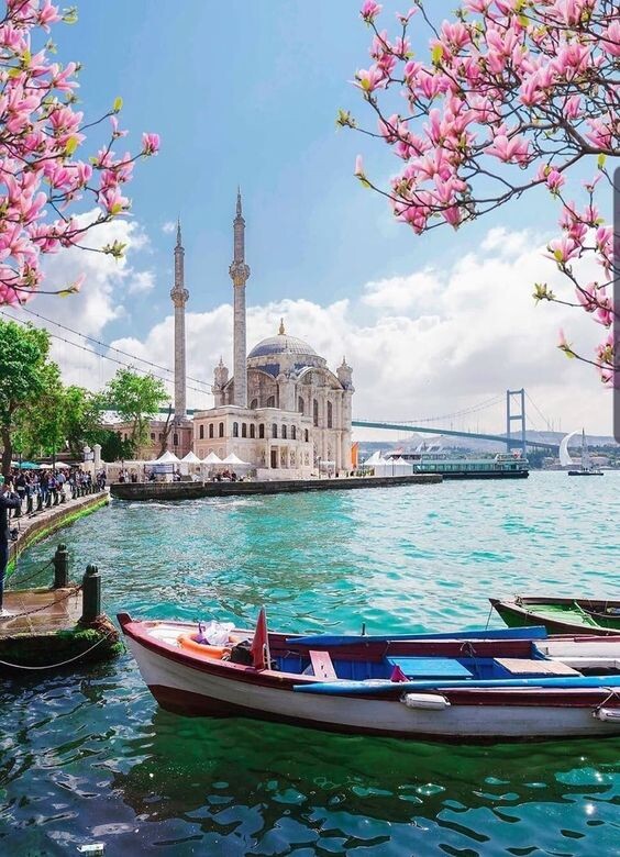 Мечеть Ортакёй в Стамбуле