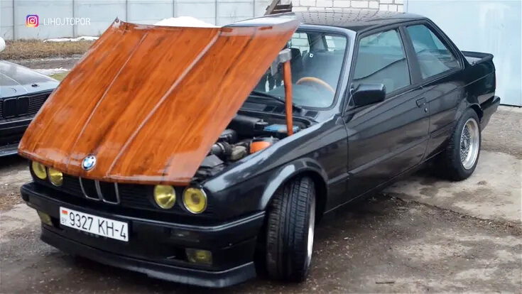 Ореховый Бумер выполненный столярами канала "Лихой Топоръ"