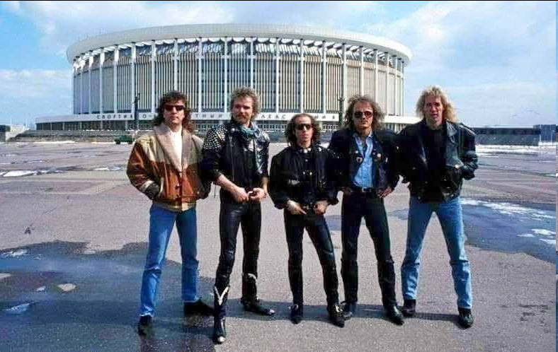 скорпионы у несуществующего ныне СКК в несуществующей ныне стране.