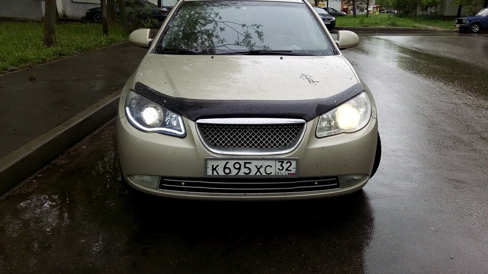 новые фары не работает. новые фары не работает. авто с неработающей фарой. фары для hyundai elantra 2013. светодиодные фары хендай солярис.