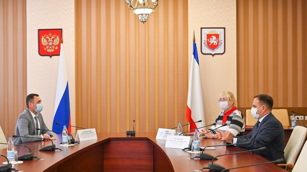 Подписание соглашения о сотрудничестве в сфере туризма между Крымом и Ненецким автономным округом // Фото: пресс-служба Минкурортов Крыма 