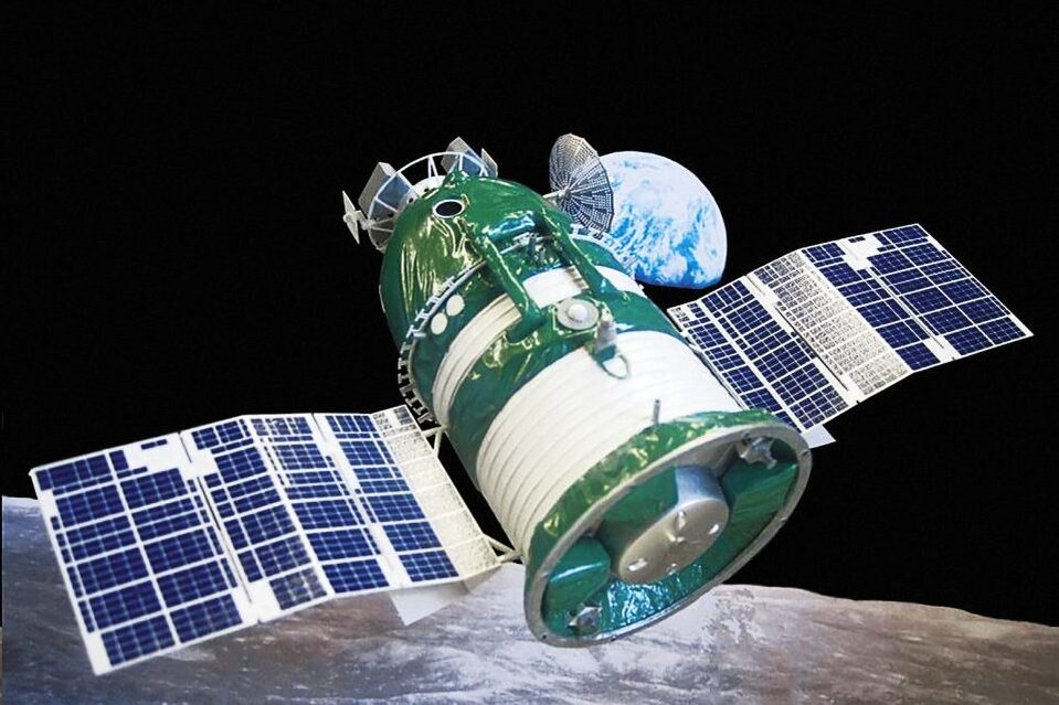 Корабль для облёта Луны "Л-1" (он же "Зонд", имевший индексы от 4 до 8)