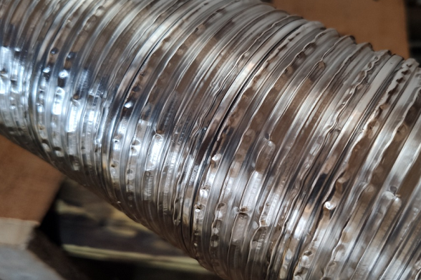 Визуально повреждений не видно, но они есть