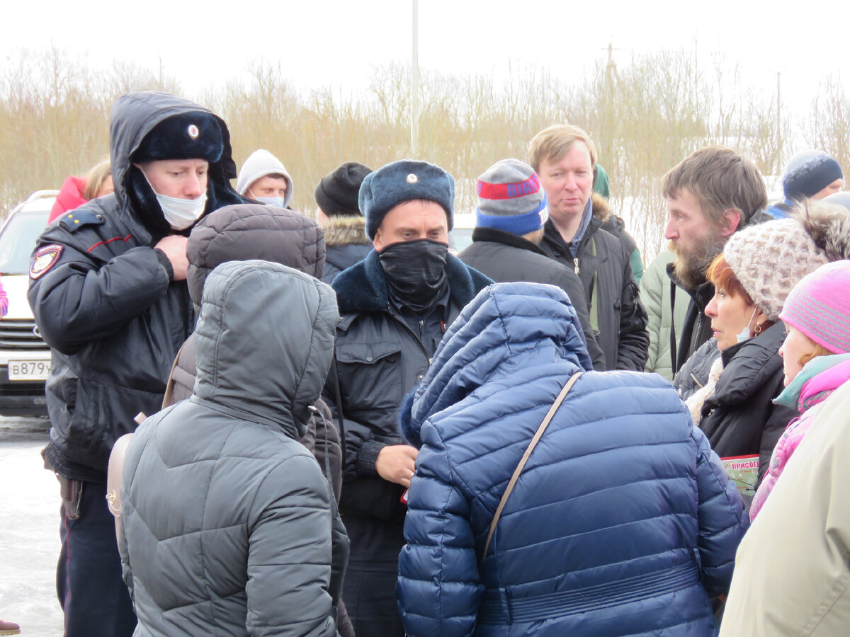 Фото: группа ВК «Против полигона ТБО и завода на Дубровке»