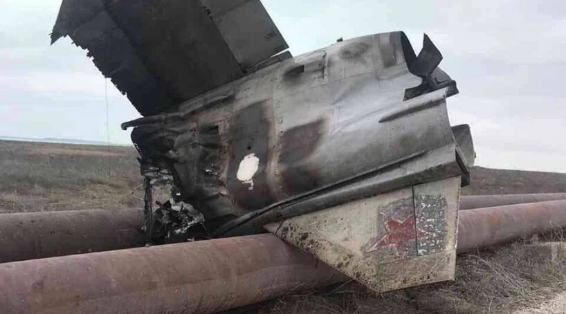 Остатки бывшего советского БПЛА 141 "Стриж" в Крыму