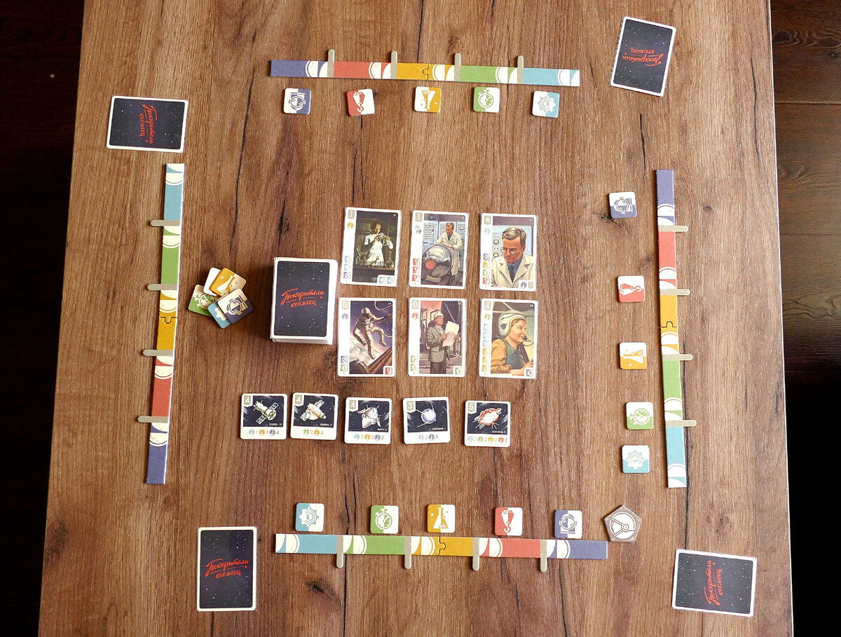 Надо было разложить шесть карточек проектов