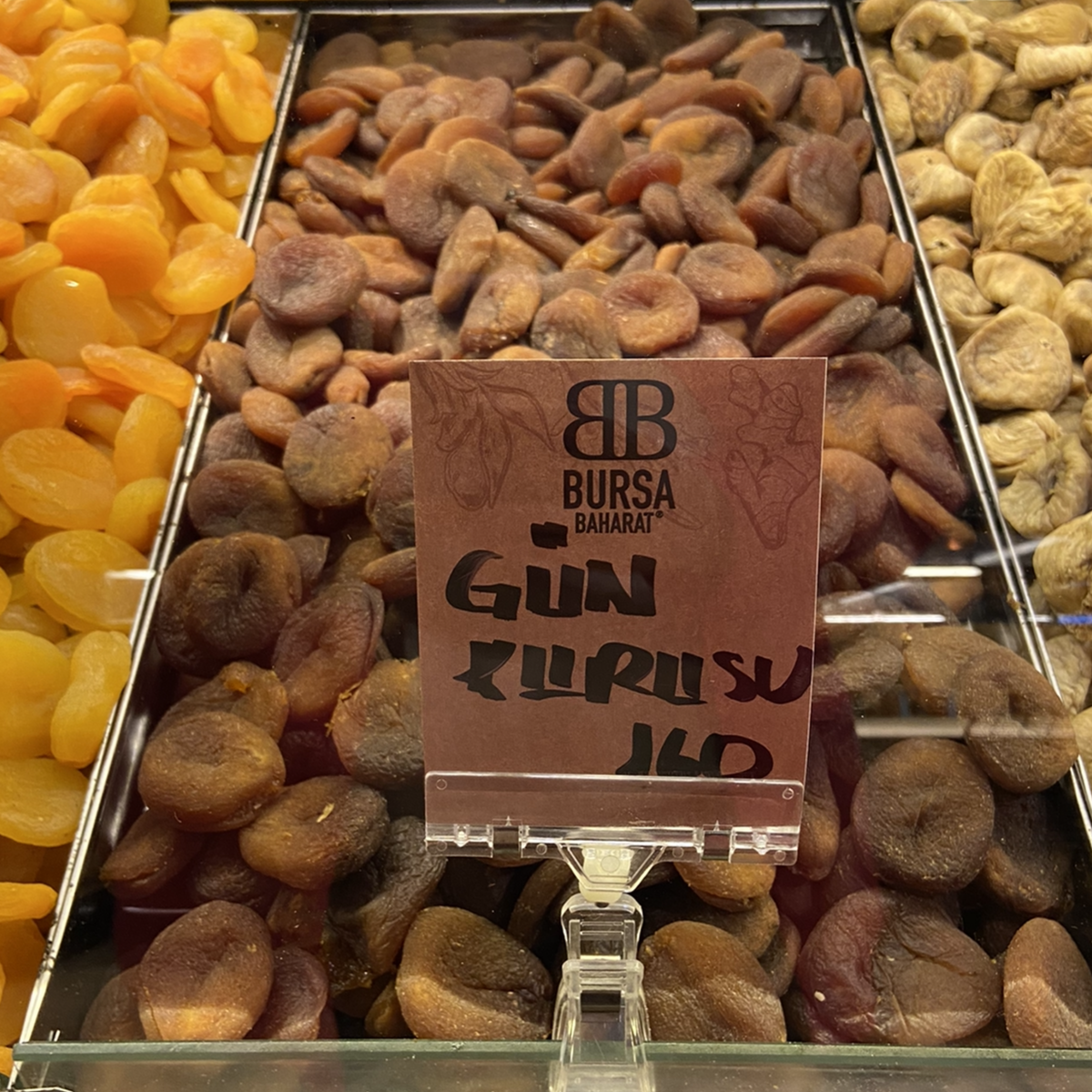 Немытая курага в Турции