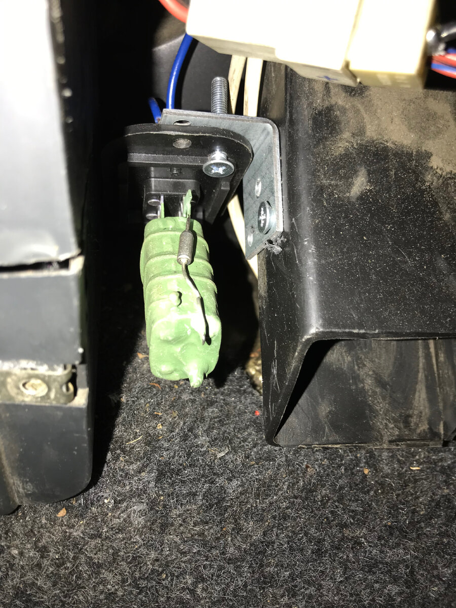 Не нагревается двигатель до рабочей. Ваз 2114 греется причины. Греется ваз 2110. Почему греется машина 2110. Греется ваз 2110.