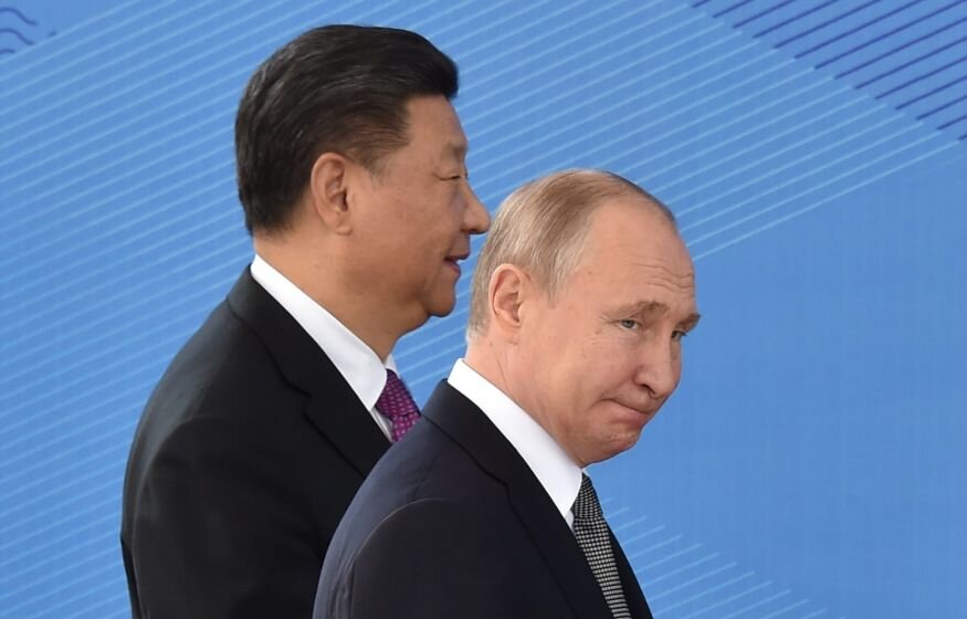    Россия собирается закупить юаней на 70 млрд долларов, чтобы обвалить рубль