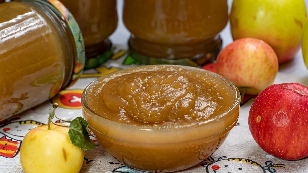    Повидло из сезонных яблок с сахаром на зиму