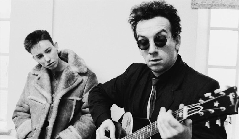 Первоначально басистка Pogues Кейт О'Риордан должна была петь «Fairytale of New York» с Макгоуэном, но вышла замуж за Элвиса Костелло и покинула группу в 1986 году, прежде чем песня была записана.