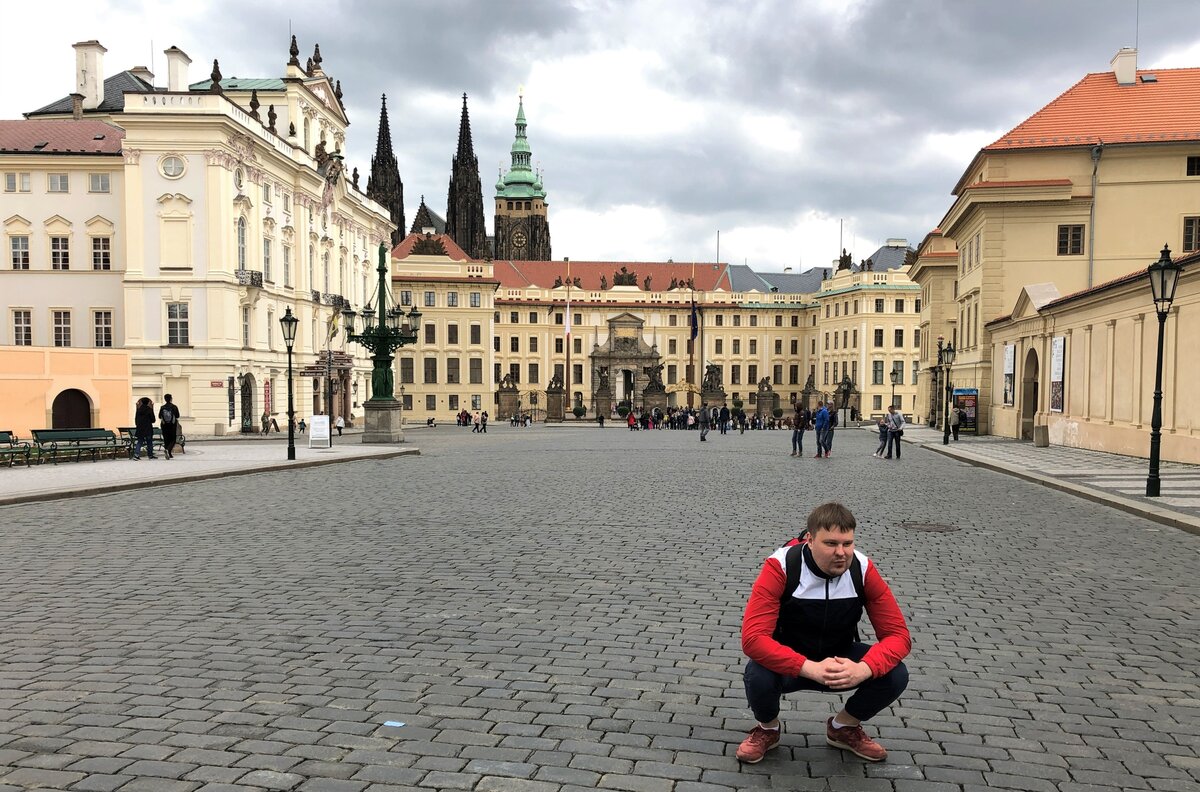 В Праге на Дворцовой площади, фото автора