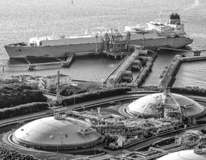 Ситуация на мировом газовом рынке может измениться в ближайшие годы в пользу российского трубопроводного газа. Это вызвано тем, что за весь 2020 год не было принято ни одного решения об инвестициях в проекты сжиженного природного газа. Любопытно, что пандемия здесь не главная причина. Стоит ли хоронить СПГ как главного конкурента России на рынке газа?