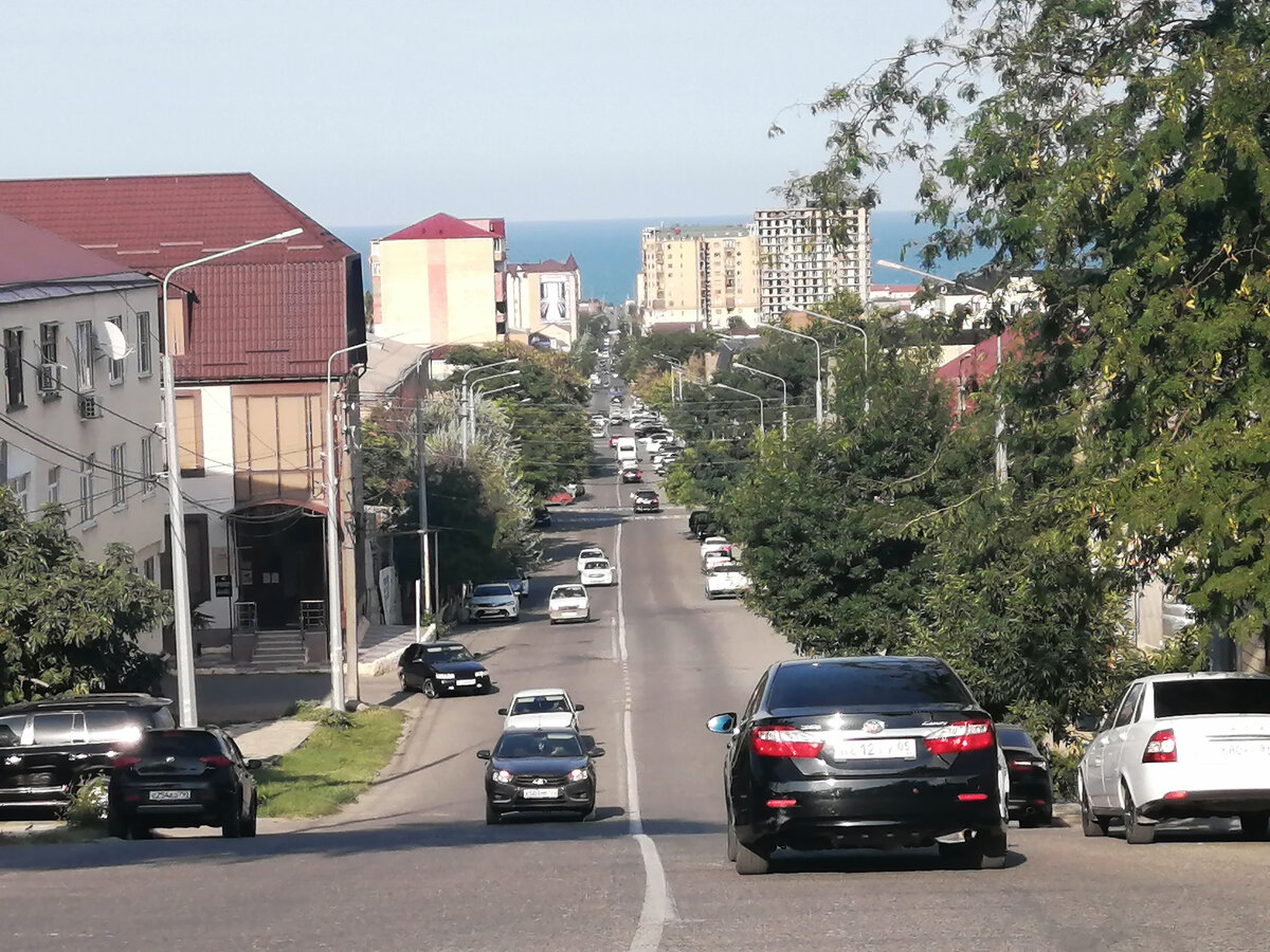 Центральная улица Дербента. Фото из личного архива автора.
