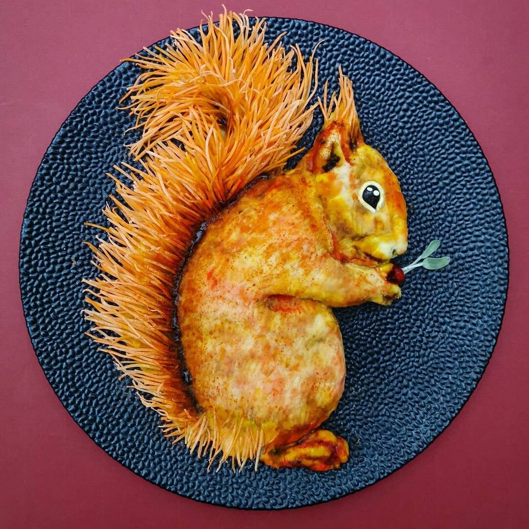 Белочка из картофеля, моркови, лука и зеленого яблока