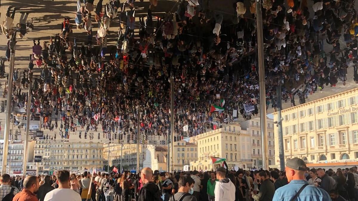 Ход митинга. Митинг в Марселе. Протесты в Италии октябрь 2022. Митинги в Венгрии 2022. Митинги в Италии.