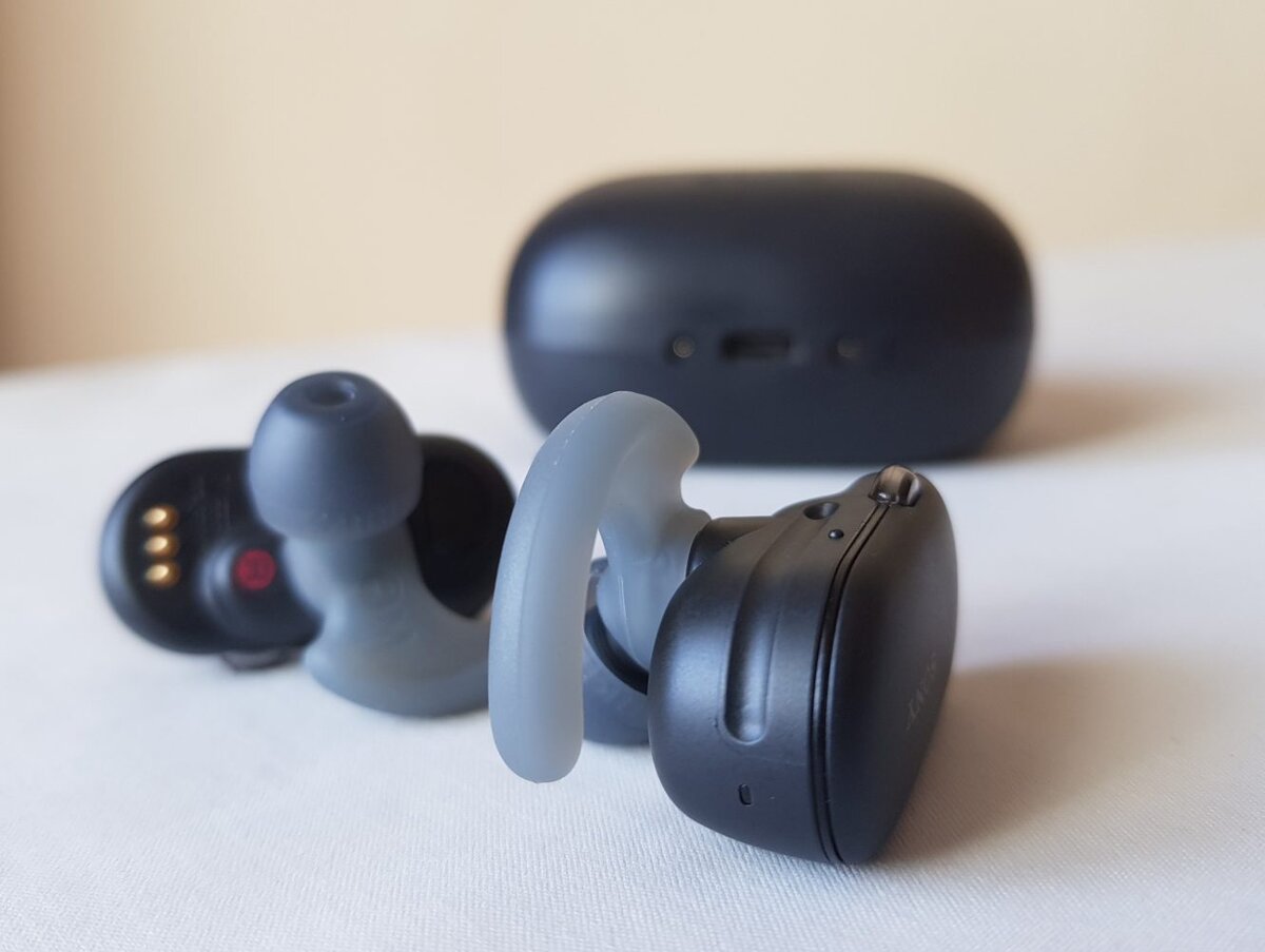 Фото из открытых источников интернета /Наушники Sony sp 900/