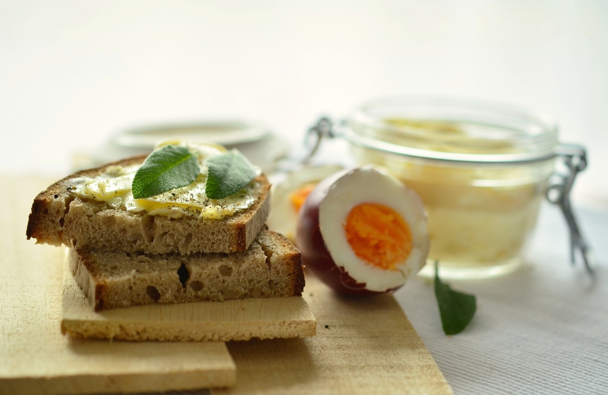 Как приготовить завтрак по британски? Варёные яйца с тостами. Быстро, вкусно, качественно.