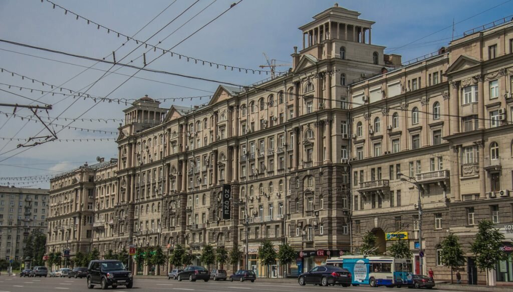 Сталинские дома в москве