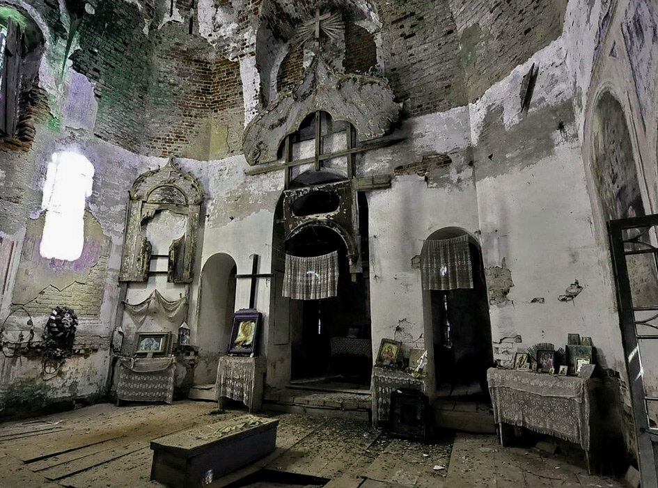 Заброшенный храм
