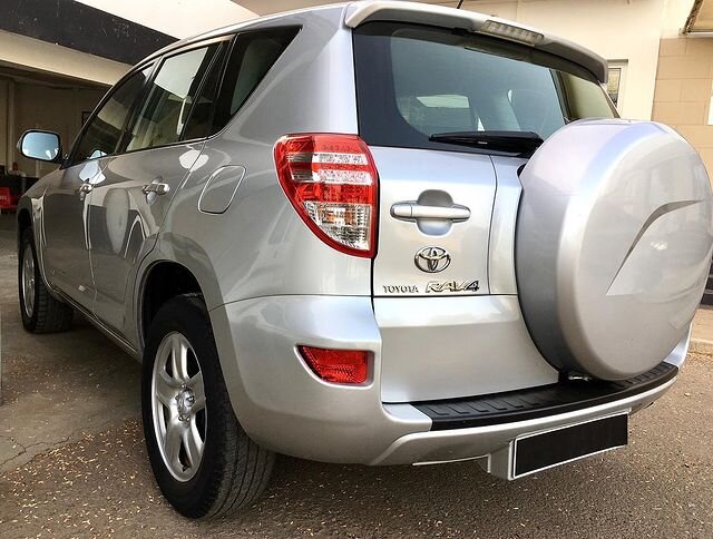 Toyota RAV4, фото: njcar.ru