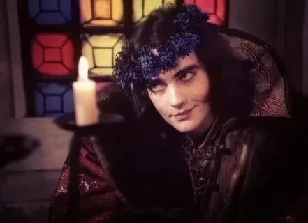 Многие пытаются повторить образ Федора Басманова. Фильм "Царь Иван Грозный". Многие позже прочли "Князя Серебряного". 