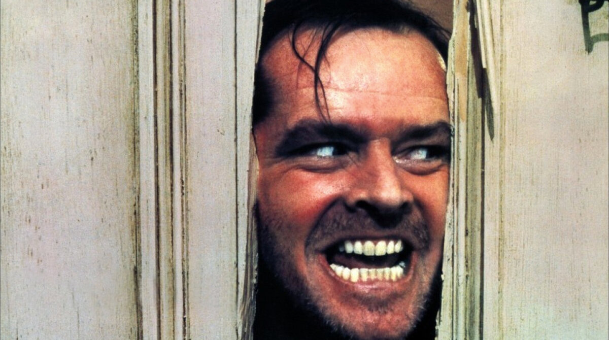 кадр из фильма "Сияние"