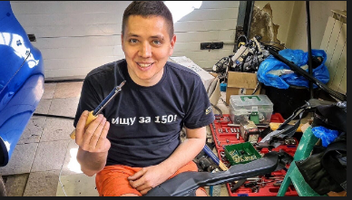 Ильдар за работой