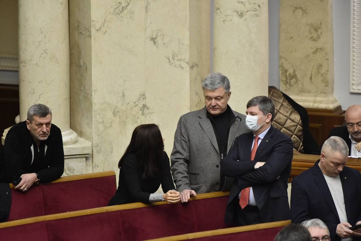 Экс-президент Петр Порошенко не теряет надежды вернуться к руководству страной, фото: Изым Каумбаев, "Страна"