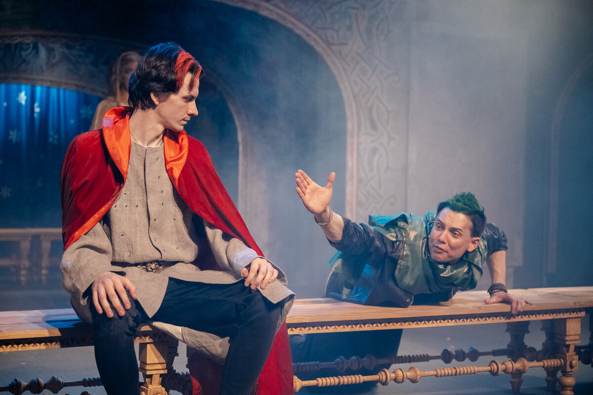 Петр – Семен Шевелин, Змей – Роман Титов.