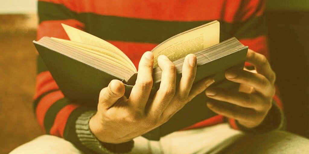 Книги дают пишу для ума и для души гораздо больше. чем  телевизионные сериалы 