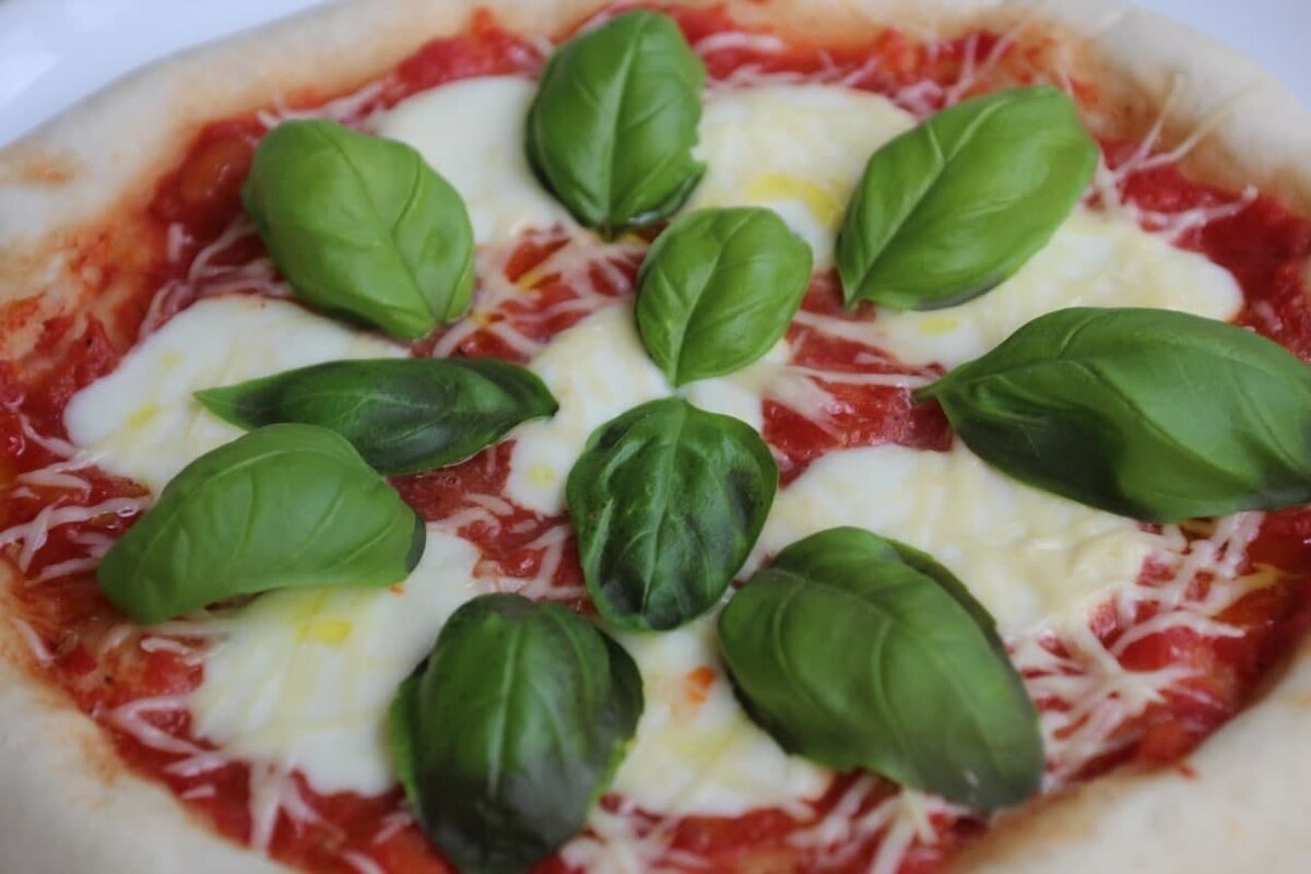 Неаполитанская пицца