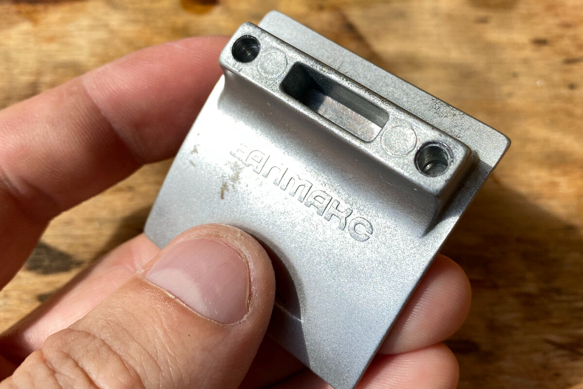 Резьбы нет совсем.