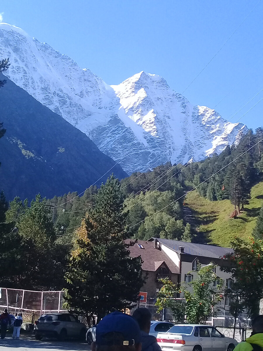 Чем не Альпы? Только балкарцы вместо германо-швейцарцев (фото автора-2021)