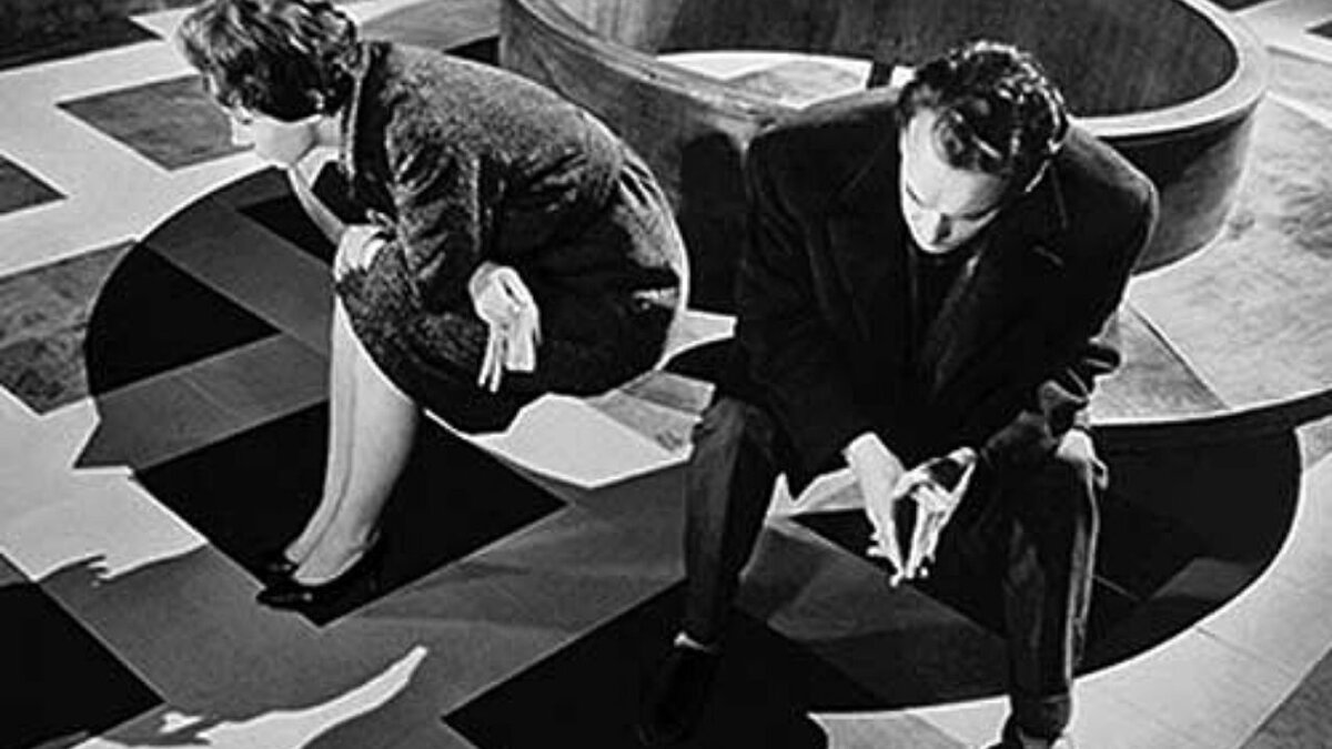 Кадр из к/ф "9 дней одного года"