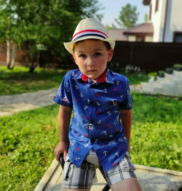 Внук Миша. Летняя фотография