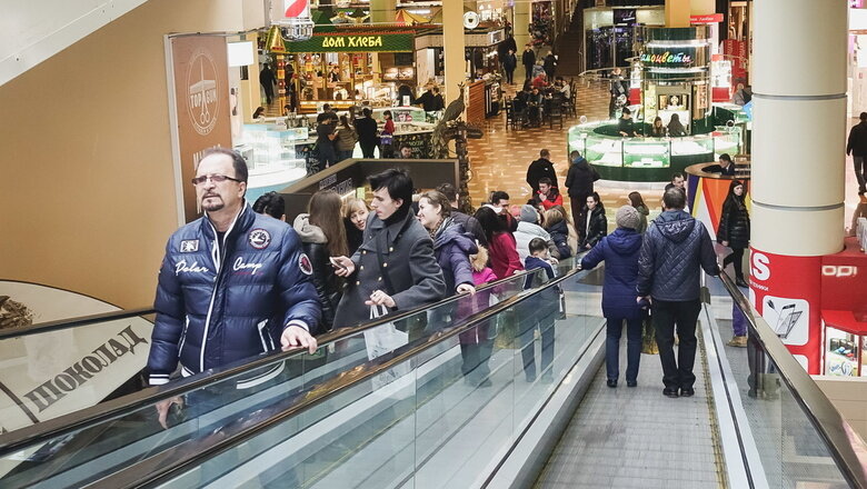 Фото: 1Mi Что тюменцы думают о послаблении режима QR-кодов