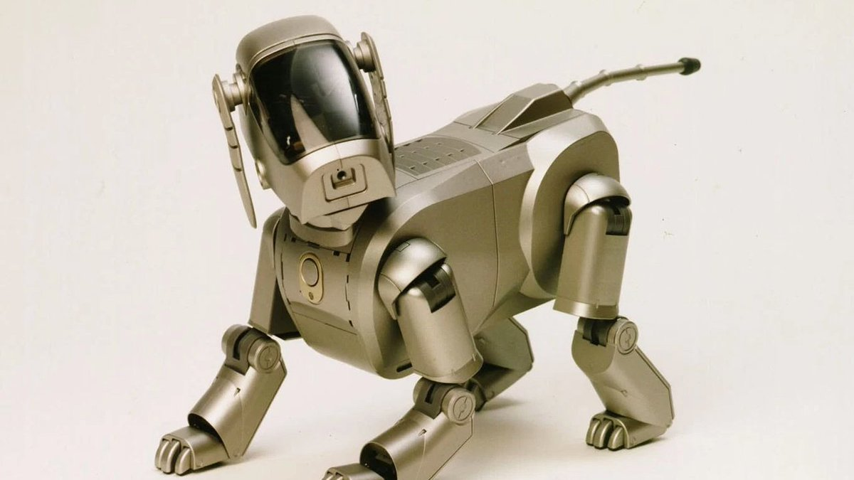AIBO робот-собачка фирмы SONY (с) Хадзимэ Сораяма 
