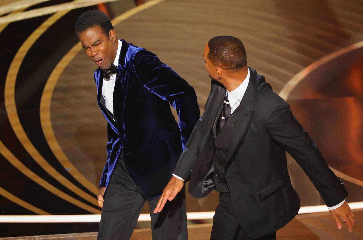 Крис Рок и Уилл Смит на церемонии Оскар. - Источник фото: variety.com