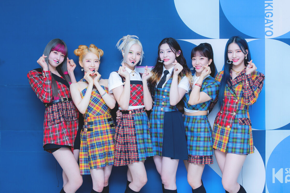 Дебютировали 11.12.2020