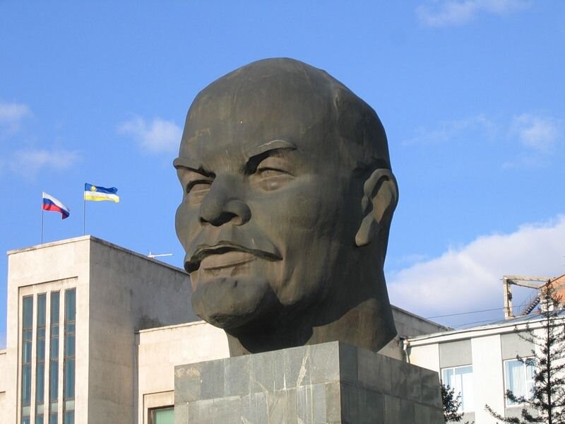 Голова ленина в улан удэ рисунок