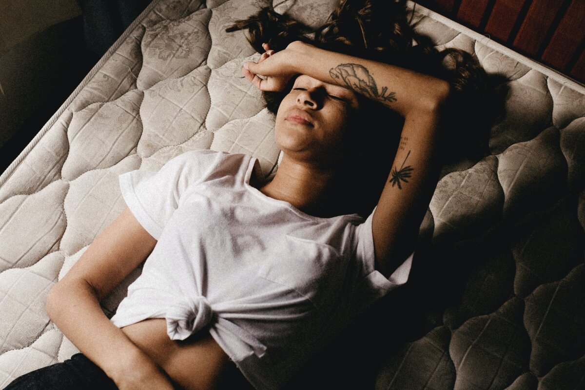     Рак яичников: важный симптом, который пропускают 99% женщин