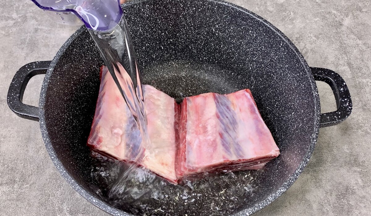 Листайте фото