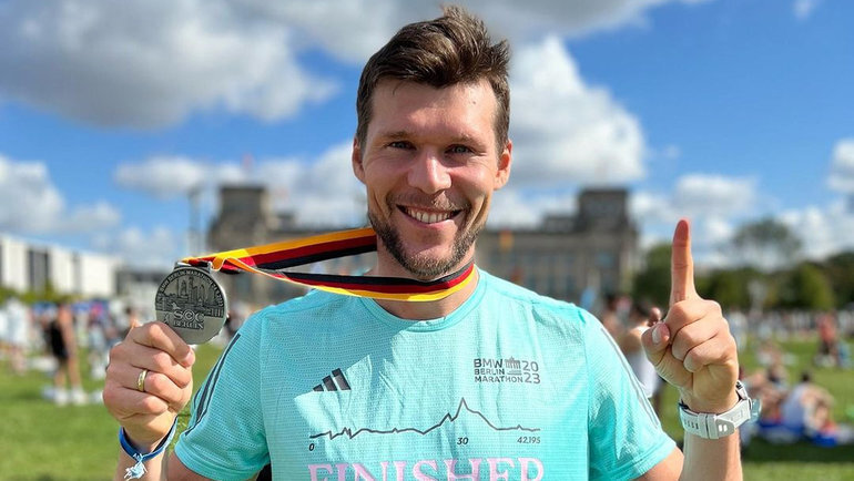    Александр Панжинский. Соцсети