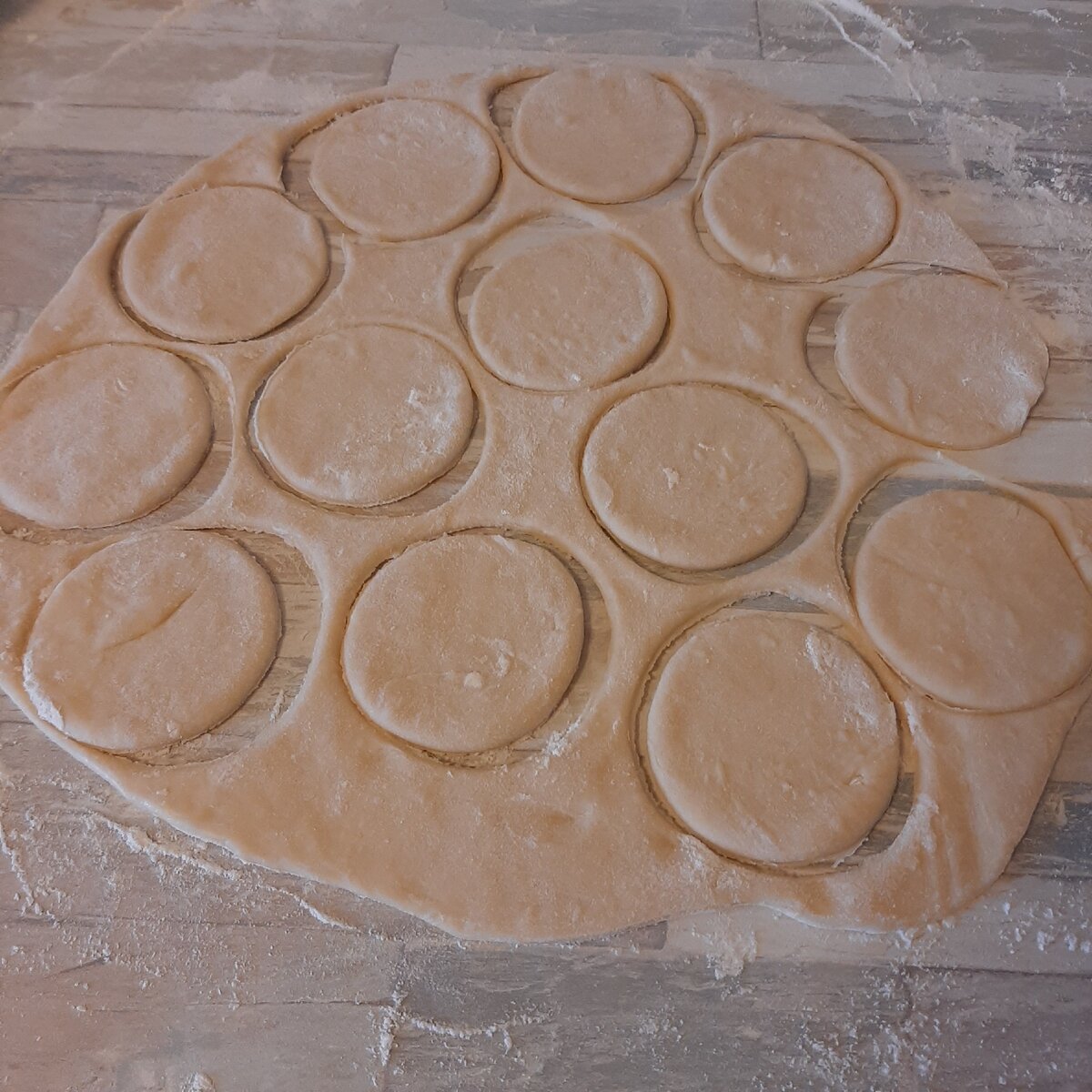 Вкусные домашнии вареники с картофелем