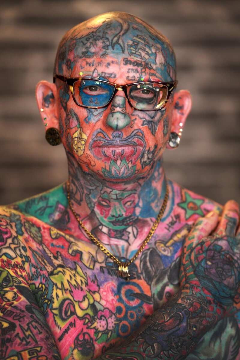 Татуированный человек.